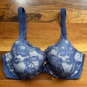 Victoria’s Secret Body Lined Perfect Coverage Lace Bra